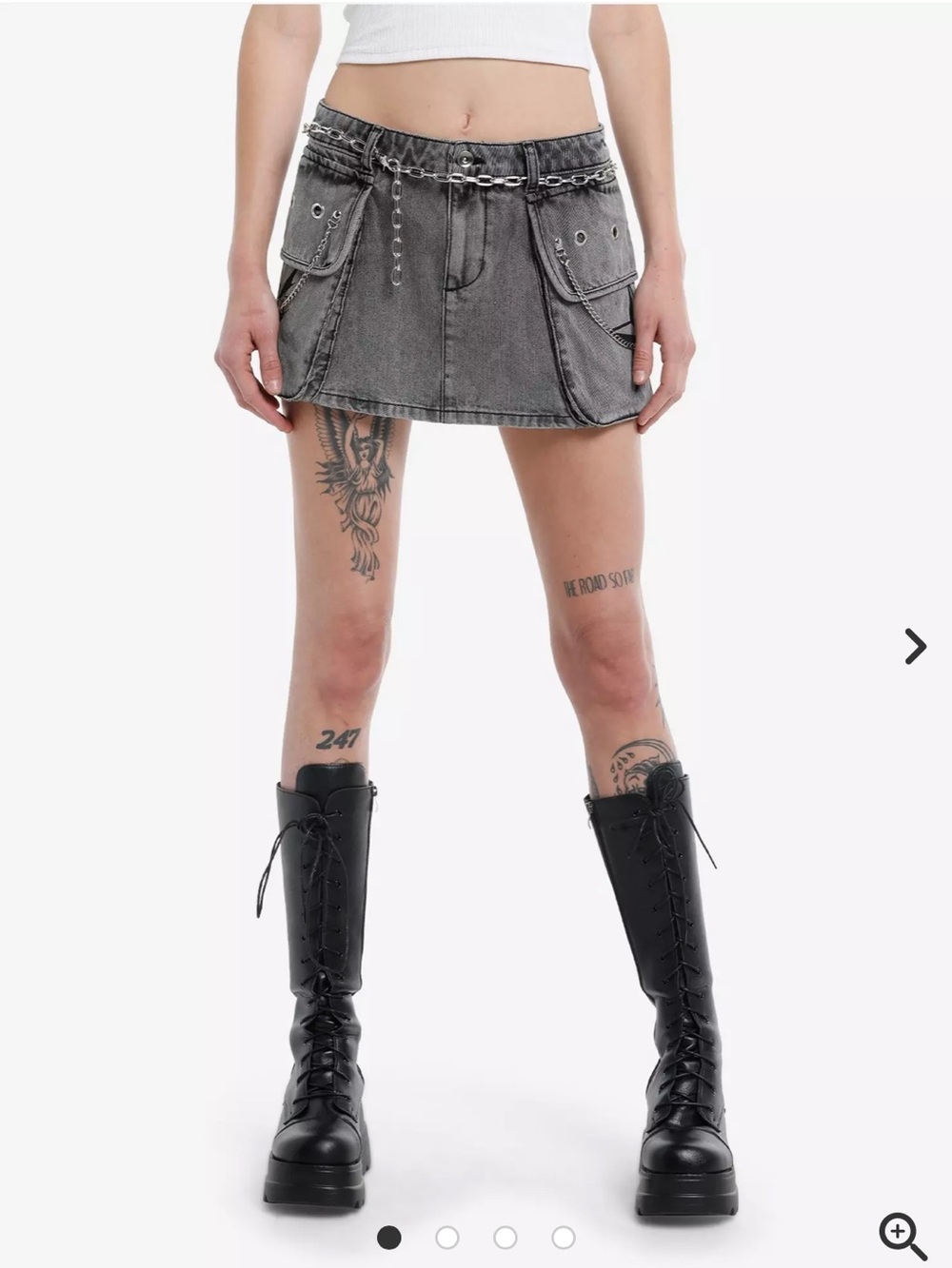 Hot topic, denim skirt